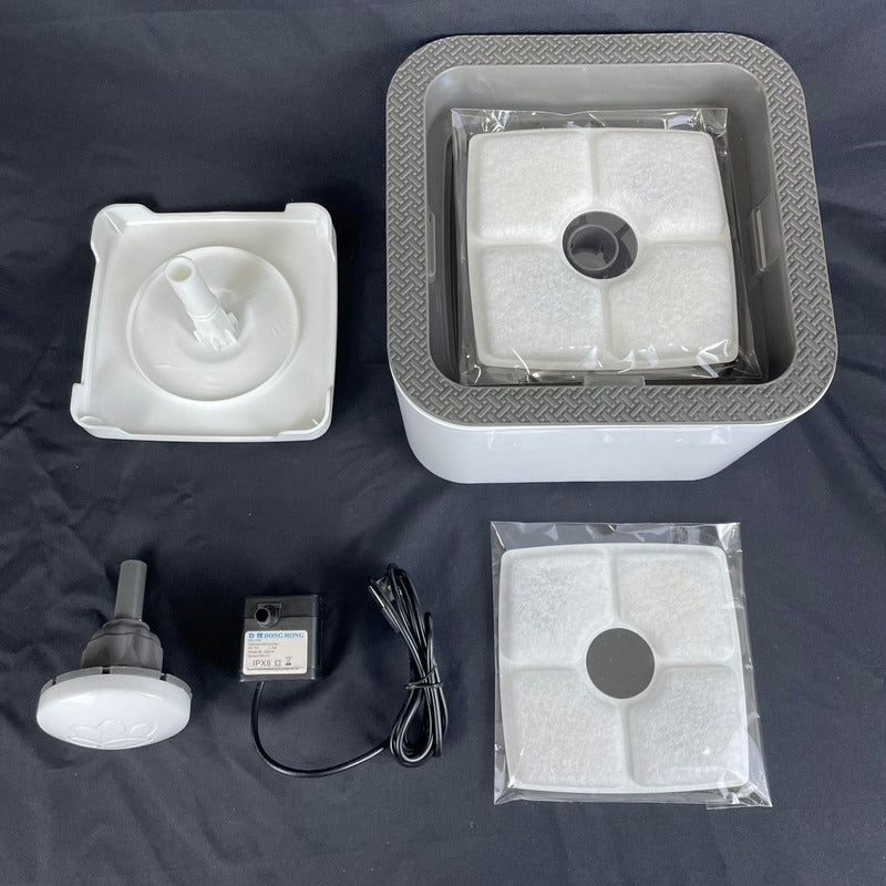 Dispensador De Agua Para Mascotas Electrico Gatos Perros Blanco
