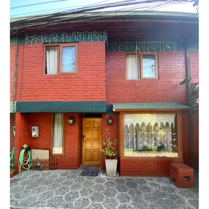 Hermosa Casa Tipo Townhouse En La Reina